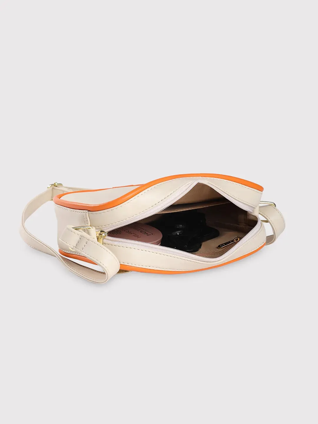 Caprese Gracie Sling Medium Cream